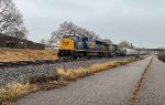 CSX 4722 leads B158.